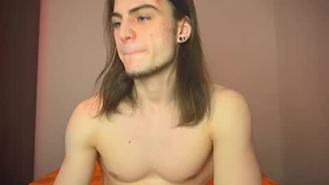 Gus online show from February 2025 03:27:01 PM