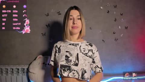 Snapshot of smaillev chatting on January 2025 08:37:02 PM Melani online show from January 2025 08:37:02 PM
