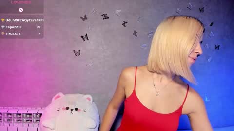 Snapshot of smaillev chatting on October 2025 09:01:01 PM Melani online show from October 2025 09:01:01 PM