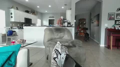 Daddy online show from February 2025 04:11:02 PM