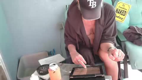 Daddy online show from January 2026 02:44:01 PM