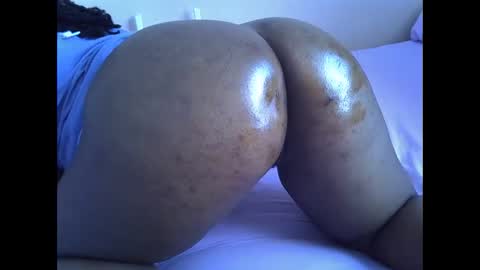 smart_lilly online show from February 2026 08:48:02 AM