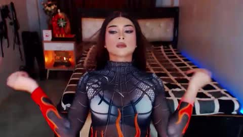 smasherqueen online show from November 2025 11:33:01 AM