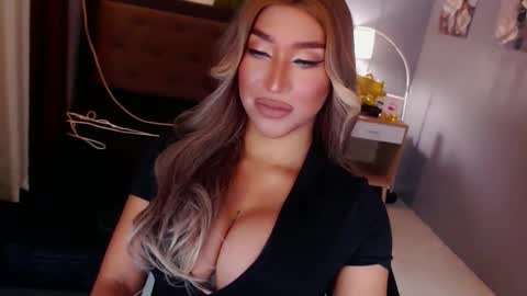 smasherqueen online show from May 2026 02:12:01 PM
