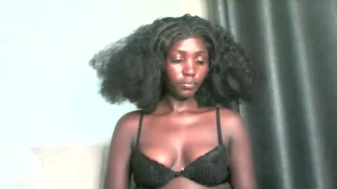 Snapshot of smileykesh chatting on September 2025 08:30:02 PM smileykesh online show from September 2025 08:30:02 PM