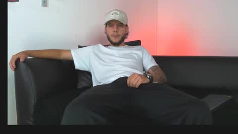 Snapshot of smith_luxes777 chatting on March 2026 01:12:02 AM 777 online show from March 2026 01:12:02 AM