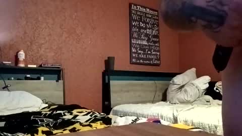 smitty012924 online show from November 2025 02:54:01 PM