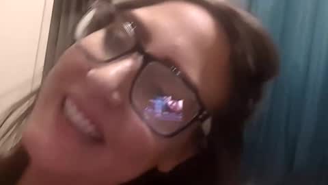 Snapshot of smokahontassxo chatting on October 2025 12:11:01 AM Smokahontassxo online show from October 2025 12:11:01 AM