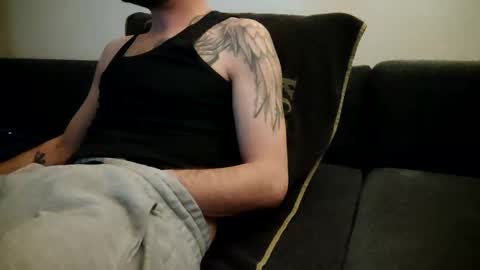 Snapshot of smokeandwatching chatting on January 2025 05:05:02 AM Smokeandwatching online show from January 2025 05:05:02 AM