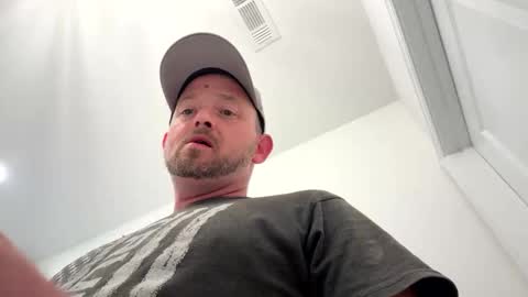 smokeymt420 online show from September 2025 08:00:02 PM