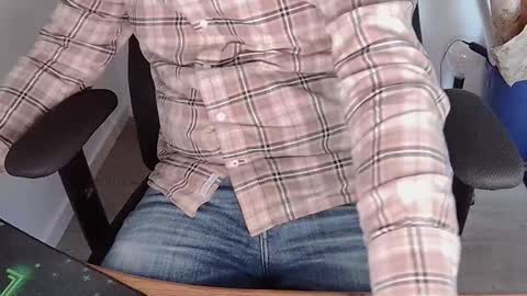 Sneakybill online show from November 2025 07:19:01 AM