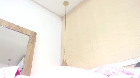 Snapshot of sneakyy_fantasy chatting on January 2025 10:16:02 AM Hellen  online show from January 2025 10:16:02 AM