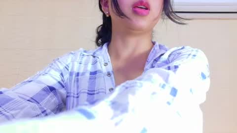 Snapshot of sneakyy_fantasy chatting on February 2025 06:54:02 AM Hellen  online show from February 2025 06:54:02 AM