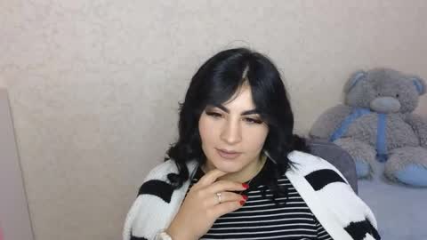 Snapshot of snickertail chatting on October 2025 03:20:02 PM Olivia online show from October 2025 03:20:02 PM