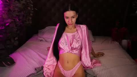 snow_whiteeex online show from November 2025 06:38:02 AM