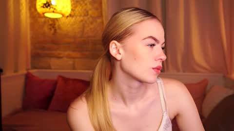 Hanna online show from September 2025 08:41:01 AM