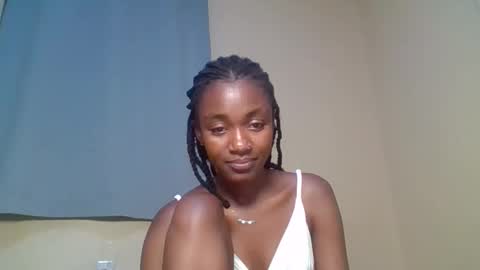 Snapshot of snowie_eyes chatting on November 2025 09:48:01 PM Snowie eyes online show from November 2025 09:48:01 PM