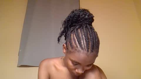 Snowie eyes online show from November 2025 12:54:02 AM