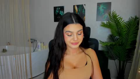 snowingwinter online show from February 2025 03:51:01 AM