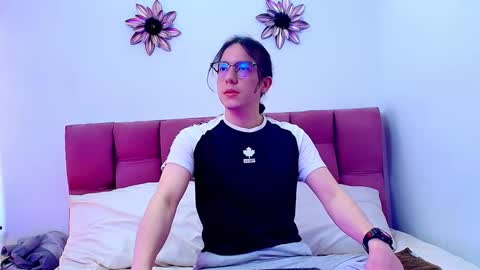 Snapshot of snowyx_ chatting on September 2025 07:17:02 PM Snowyx online show from September 2025 07:17:02 PM