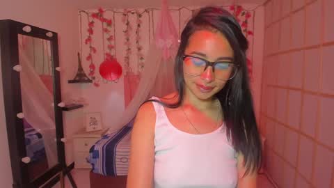 Snapshot of soffi_roberts chatting on January 2025 03:47:02 PM sofiia online show from January 2025 03:47:02 PM