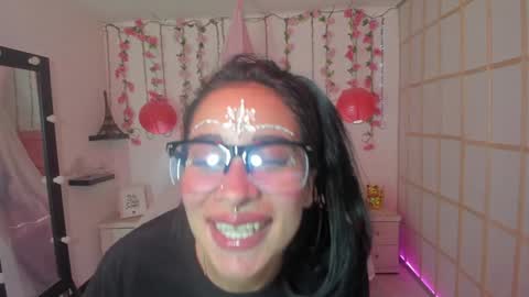 Snapshot of soffi_roberts chatting on January 2025 04:02:02 PM sofiia online show from January 2025 04:02:02 PM