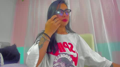 Snapshot of soffi_roberts chatting on February 2025 12:50:01 PM sofiia online show from February 2025 12:50:01 PM