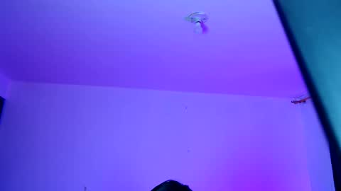 sofia online show from November 2025 04:07:02 PM