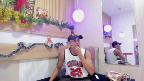 Soffia bless online show from January 2025 01:14:02 PM