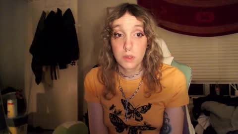 Lilytea online show from November 2025 05:06:01 AM