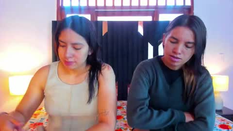 soffy and mia online show from October 2025 12:08:02 PM