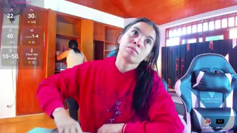 soffy and mia online show from January 2026 12:43:01 PM