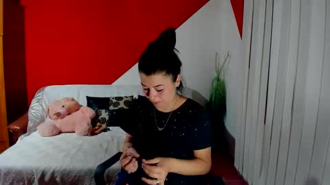 Soffy online show from September 2025 04:17:01 AM