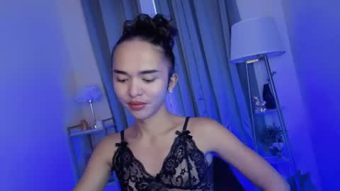 sofhia_love online show from June 2026 05:49:01 AM