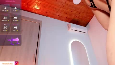 Snapshot of sofi_blossom chatting on October 2025 08:18:01 PM Sofi Blossom online show from October 2025 08:18:01 PM