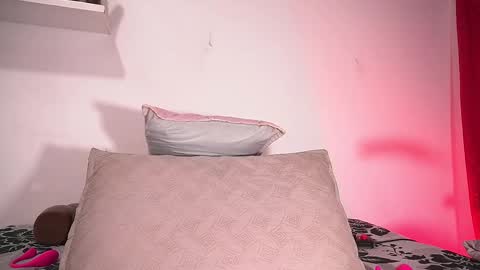 Snapshot of sofi_decker chatting on September 2025 03:06:01 AM Sofia online show from September 2025 03:06:01 AM