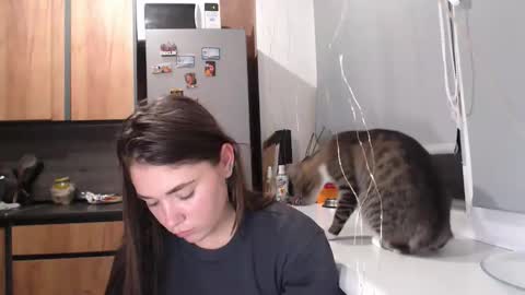 Sofi online show from November 2025 06:41:04 PM