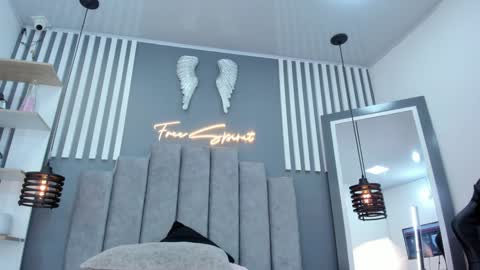 Snapshot of sofi_ramosx chatting on December 2024 10:35:02 PM valen online show from December 2024 10:35:02 PM