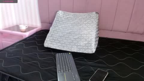 Susy online show from January 2025 07:18:02 PM