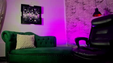 Snapshot of sofi_wiliiams2 chatting on March 2026 08:33:01 PM sofi_wiliiams2 online show from March 2026 08:33:01 PM