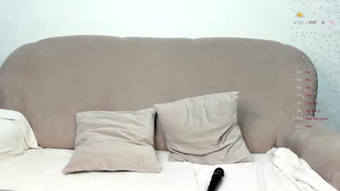 Sofia online show from February 2025 06:18:02 AM