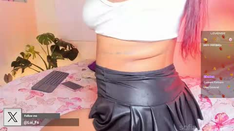 call me L U  online show from October 2025 01:11:01 AM