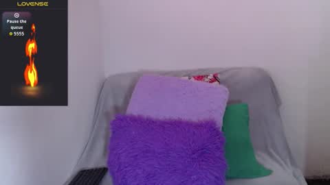 sofia  whitee online show from November 2025 07:47:02 AM