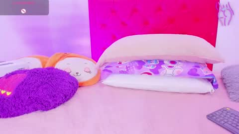 Snapshot of sofia_girl_ chatting on December 2024 06:33:02 AM SOFIA online show from December 2024 06:33:02 AM