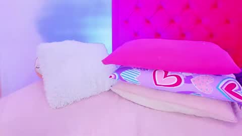 Snapshot of sofia_girl_ chatting on December 2024 08:20:01 AM SOFIA online show from December 2024 08:20:01 AM