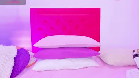 Snapshot of sofia_girl_ chatting on January 2025 07:38:01 AM SOFIA online show from January 2025 07:38:01 AM