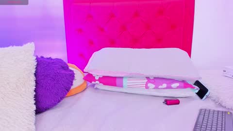 Snapshot of sofia_girl_ chatting on February 2025 07:27:01 AM SOFIA online show from February 2025 07:27:01 AM