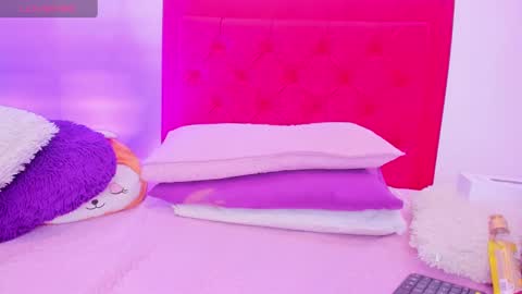 Snapshot of sofia_girl_ chatting on February 2025 07:23:02 AM SOFIA online show from February 2025 07:23:02 AM