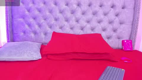 Snapshot of sofia_girl_ chatting on October 2025 08:56:02 AM SOFIA online show from October 2025 08:56:02 AM