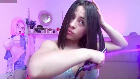 sofia_lara28 online show from November 2025 01:22:01 PM
